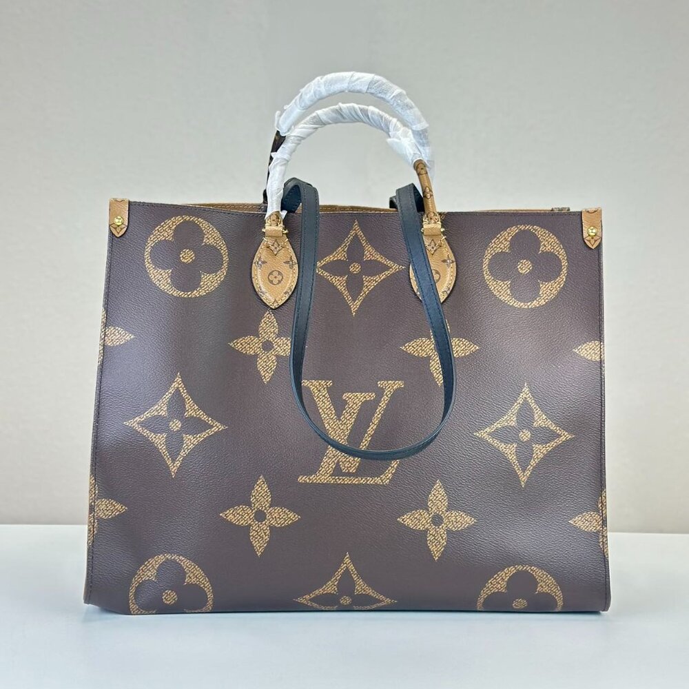 Louis Vuitton Monogram Canvas On The Go GM Shoulder Bag